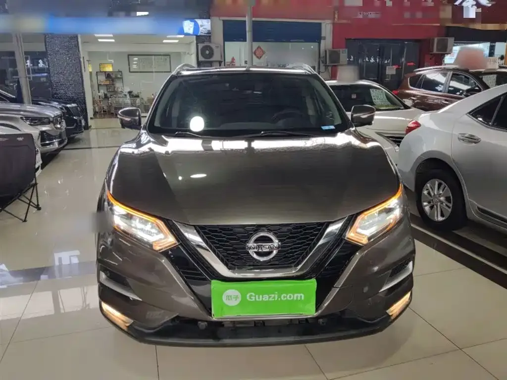 Nissan Qashqai — фото 10