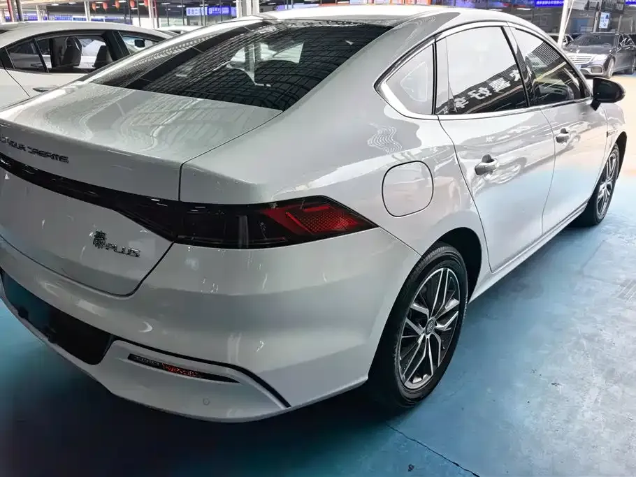 BYD Qin PLUS — фото 6