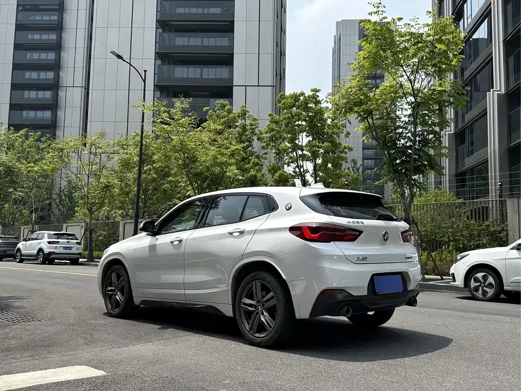 BMW X2 — фото 9
