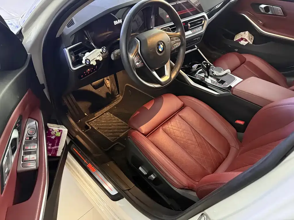 BMW 3 Series 2022 из CN, фото 10