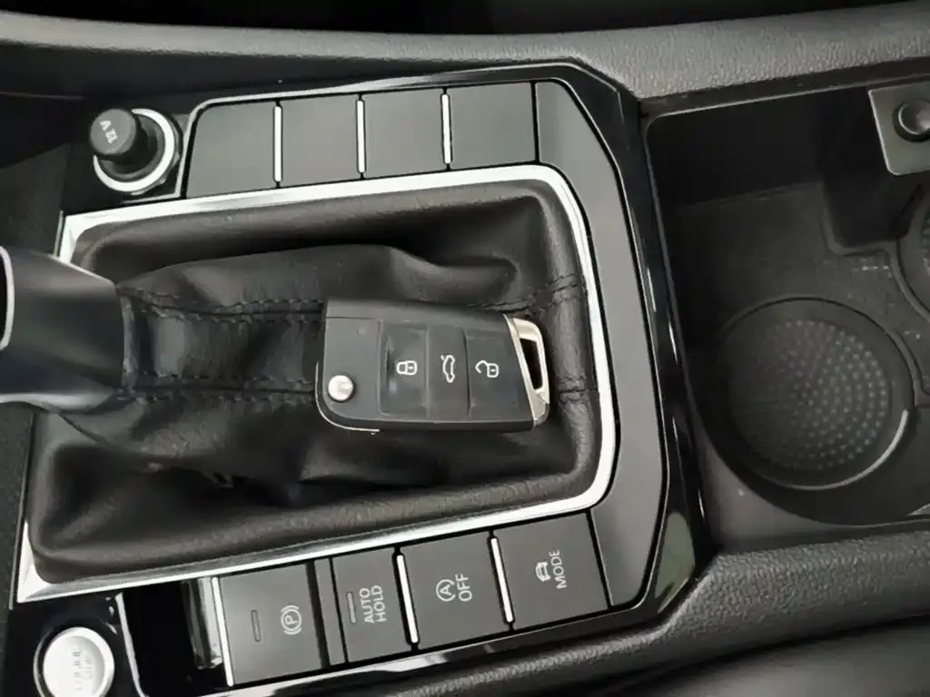 Volkswagen Sagitar 2022 из CN, фото 8
