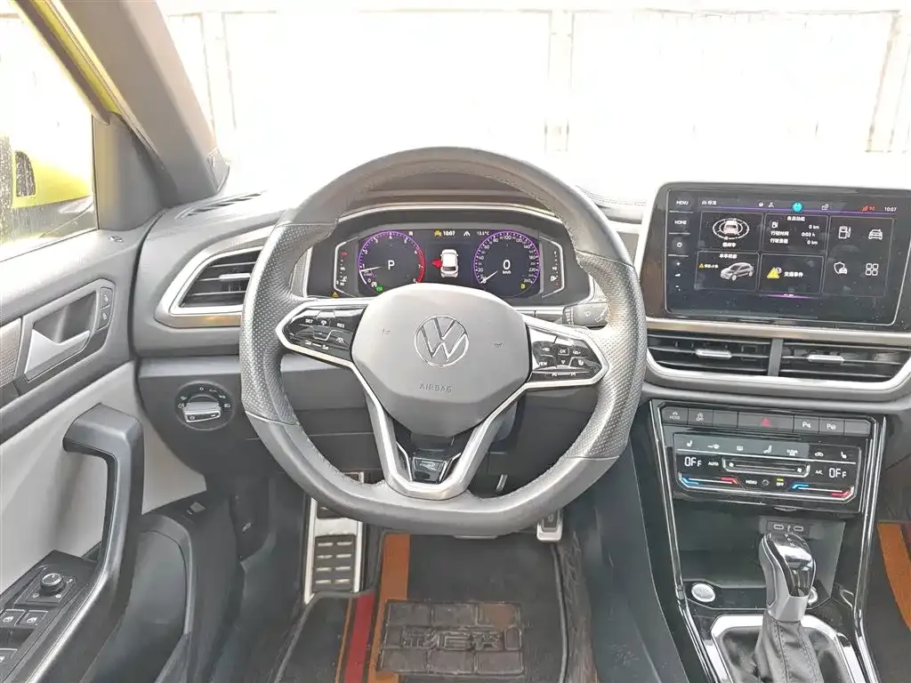 Volkswagen T-Roc 2023 из CN, фото 6