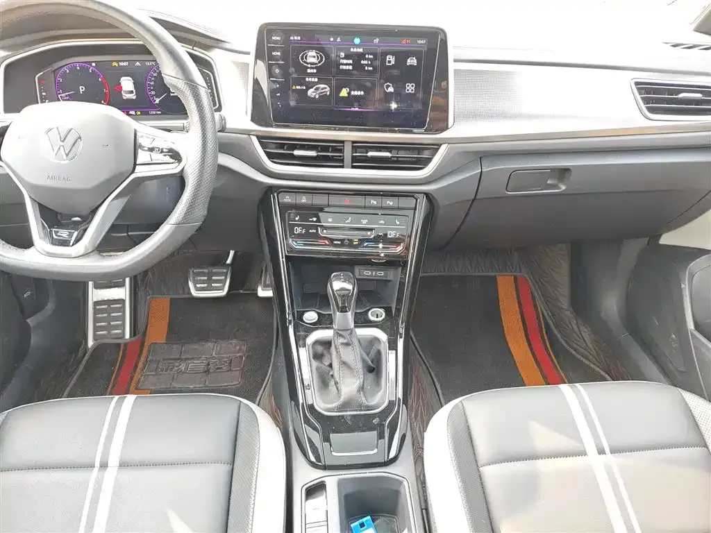 Volkswagen T-Roc 2023 из CN, фото 7