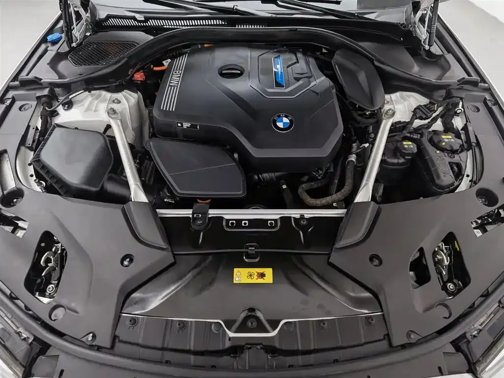 BMW 5 Series New Energy 2023 из CN, фото 8