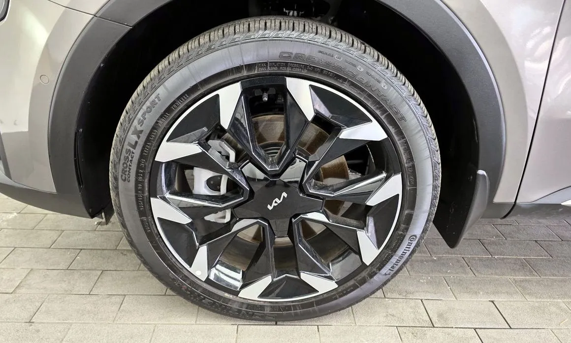 Kia Sorento — фото 6