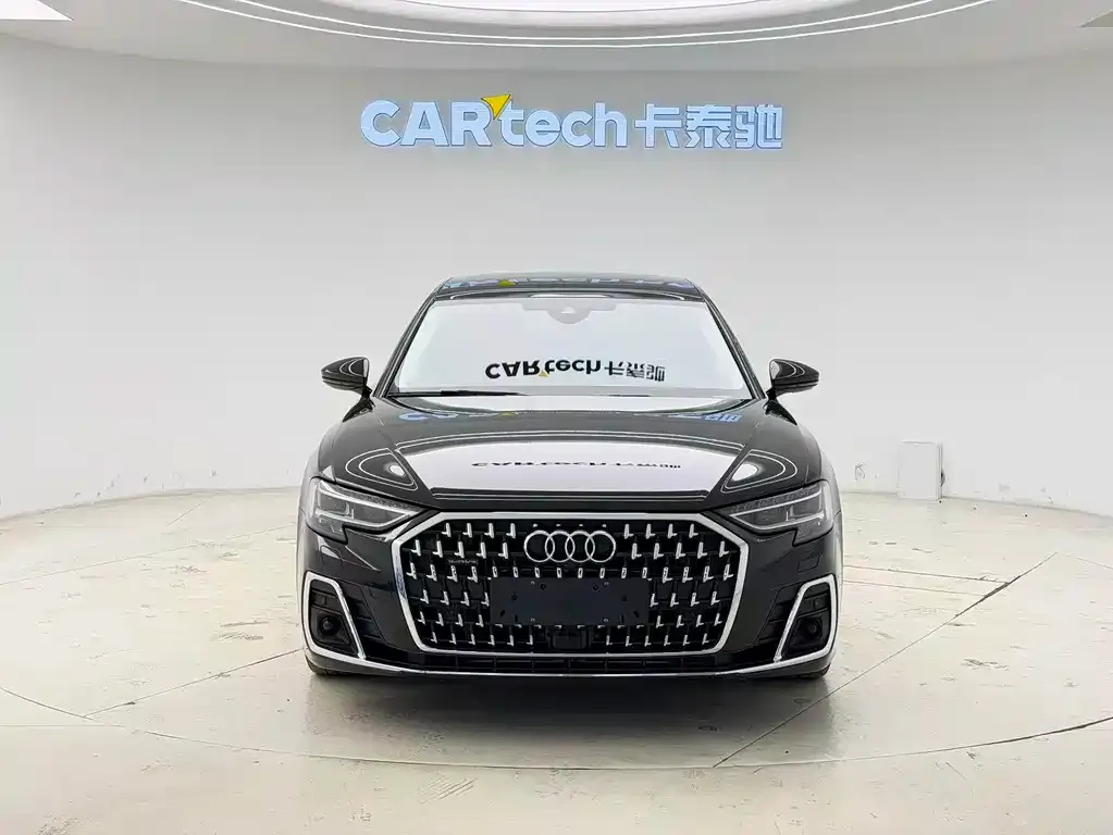 Audi A8 — фото 5