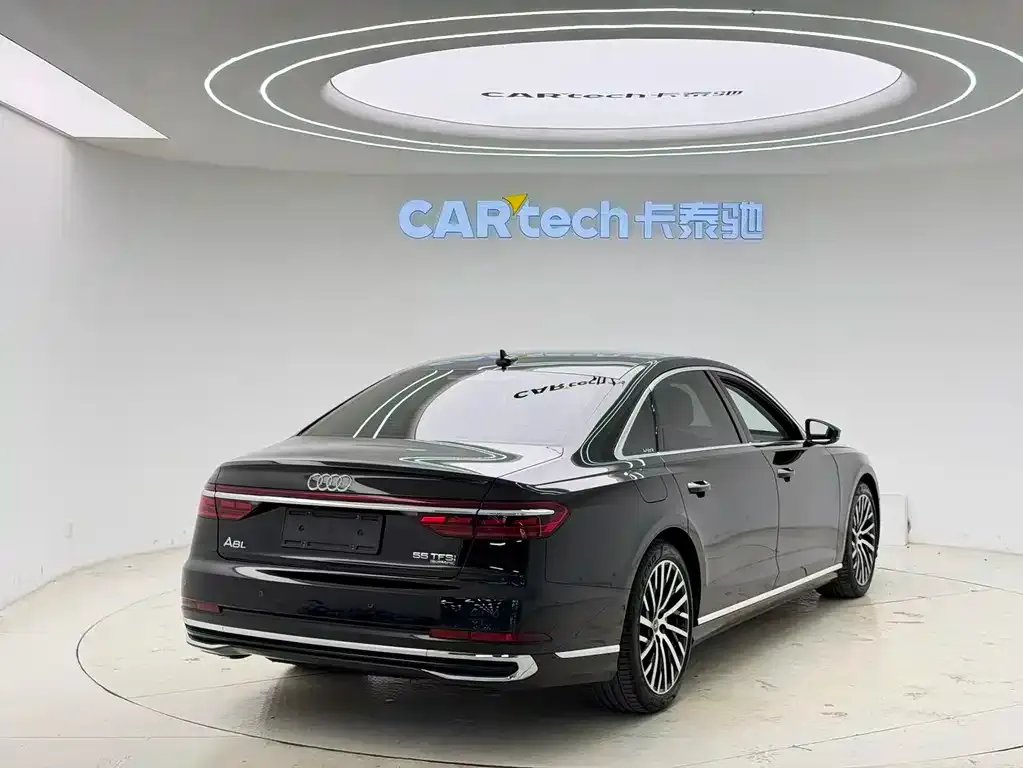 Audi A8 — фото 10