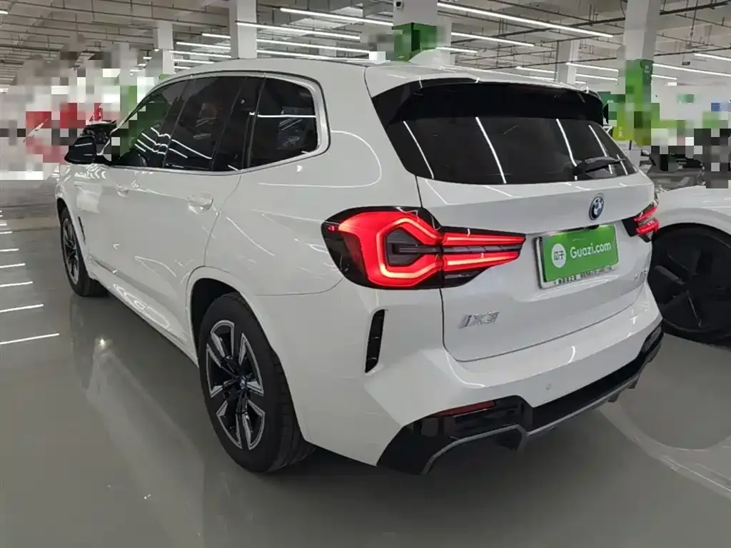 BMW iX3 2024 из CN, фото 3
