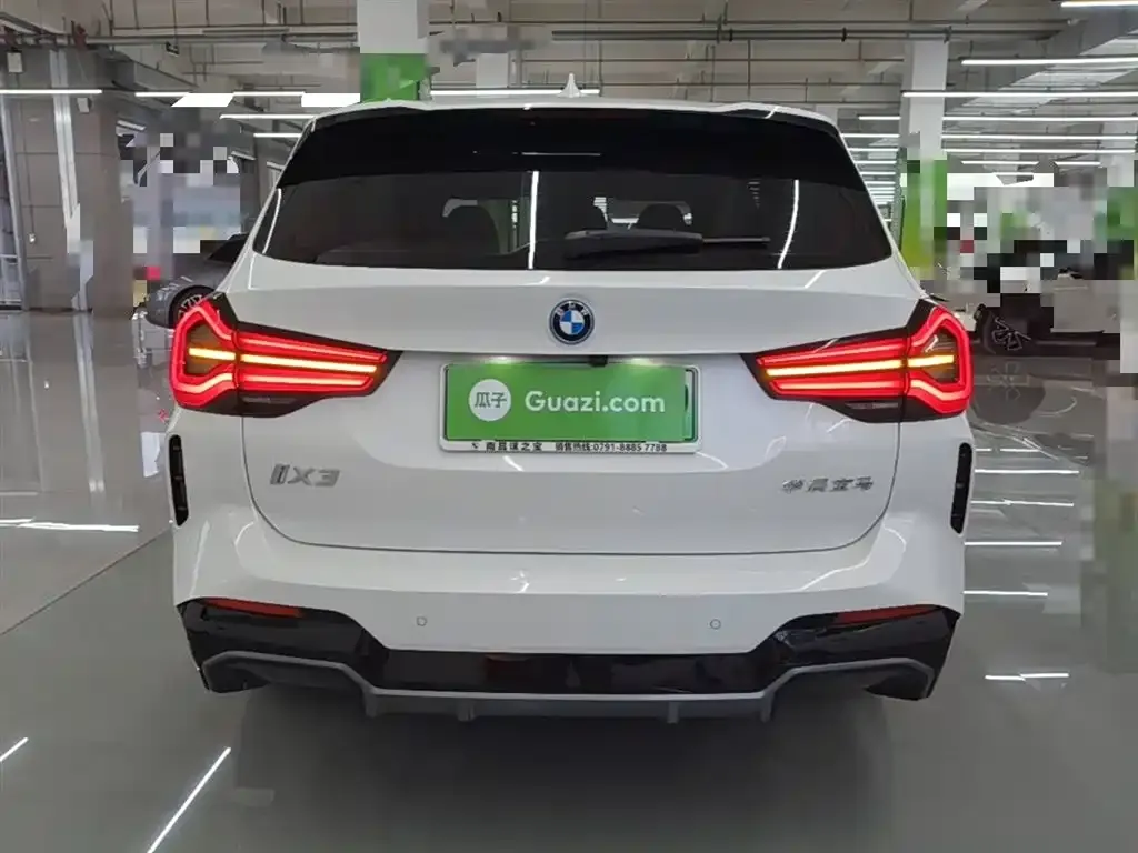 BMW iX3 2024 из CN, фото 2