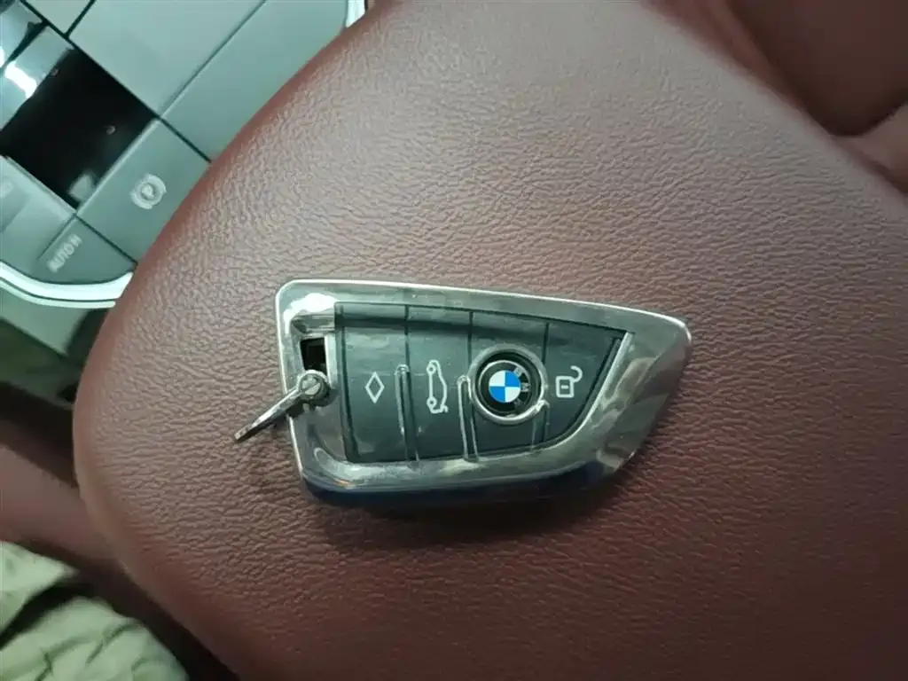 BMW iX3 2024 из CN, фото 10