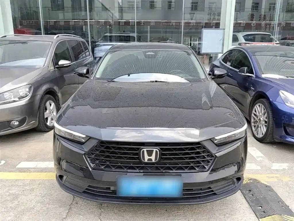 Honda Accord — фото 6