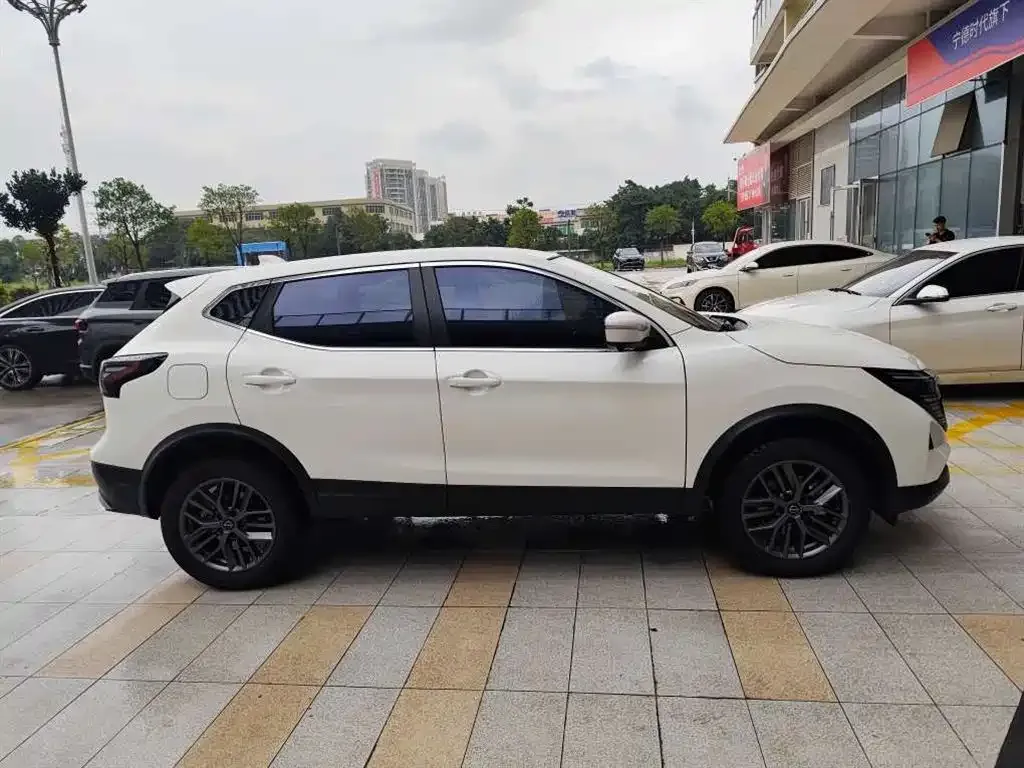 Nissan Qashqai — фото 3