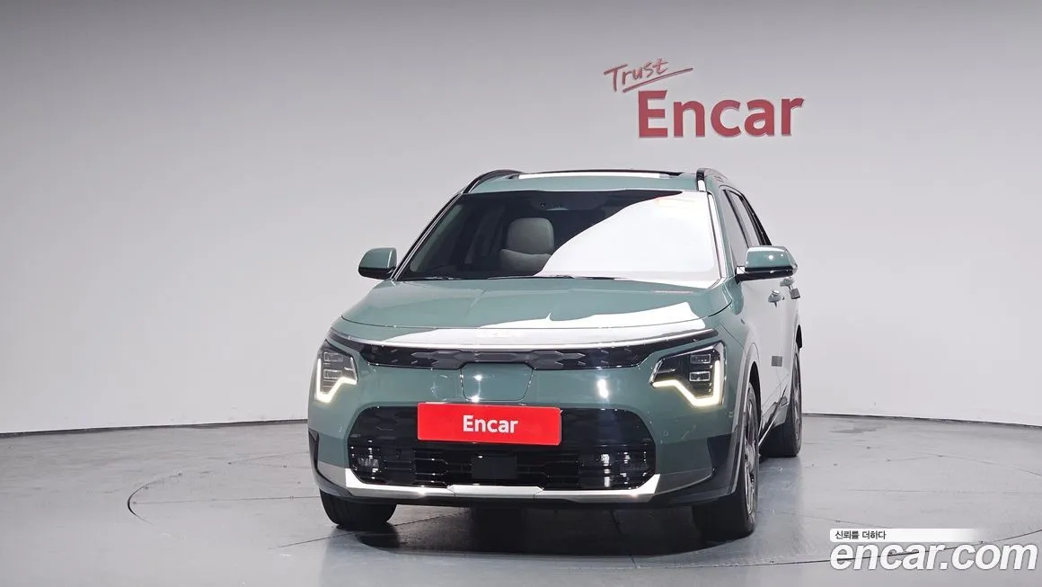 Kia Niro 2023 из KR, фото 2