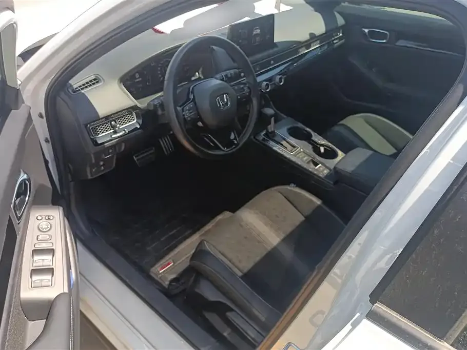 Honda Civic 2024 из CN, фото 4