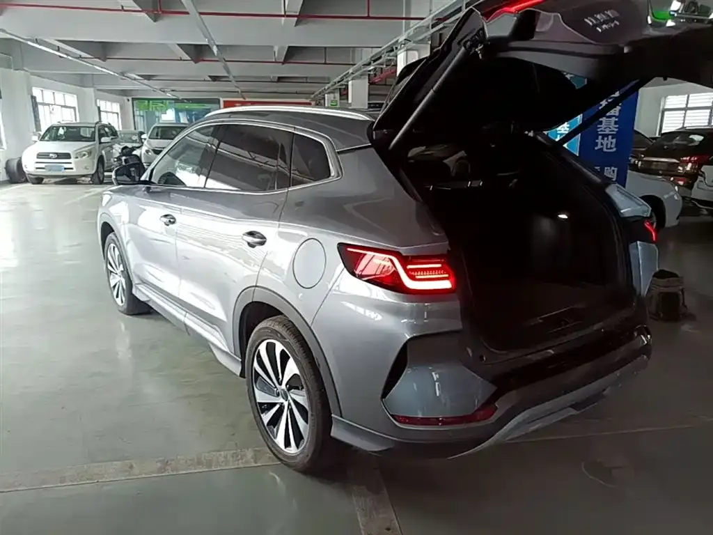 BYD PLUS New Energy — фото 5