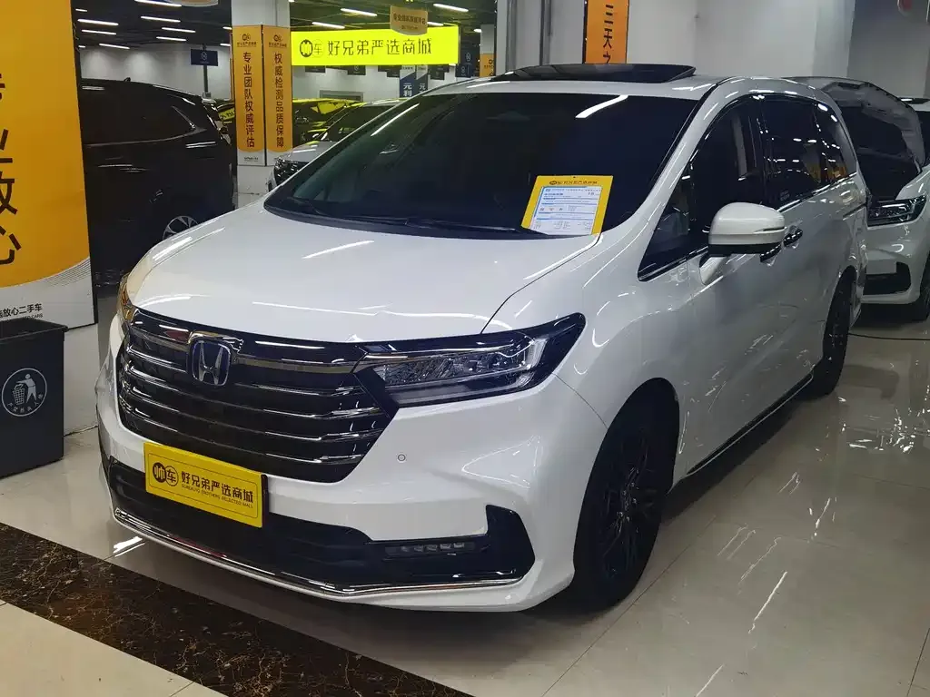 Honda Odyssey — фото 1