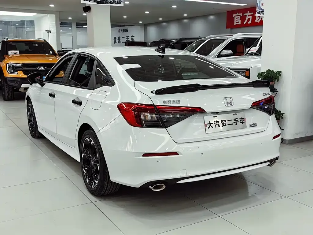 Honda Civic — фото 6