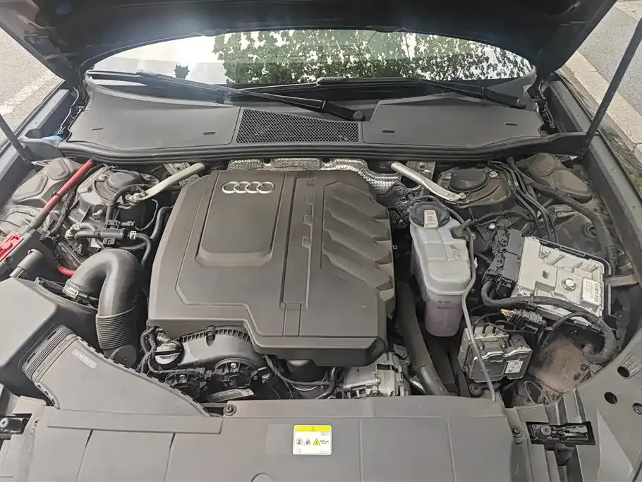 Audi A6L 2023 из CN, фото 6
