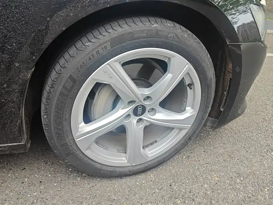 Audi A6L 2023 из CN, фото 8
