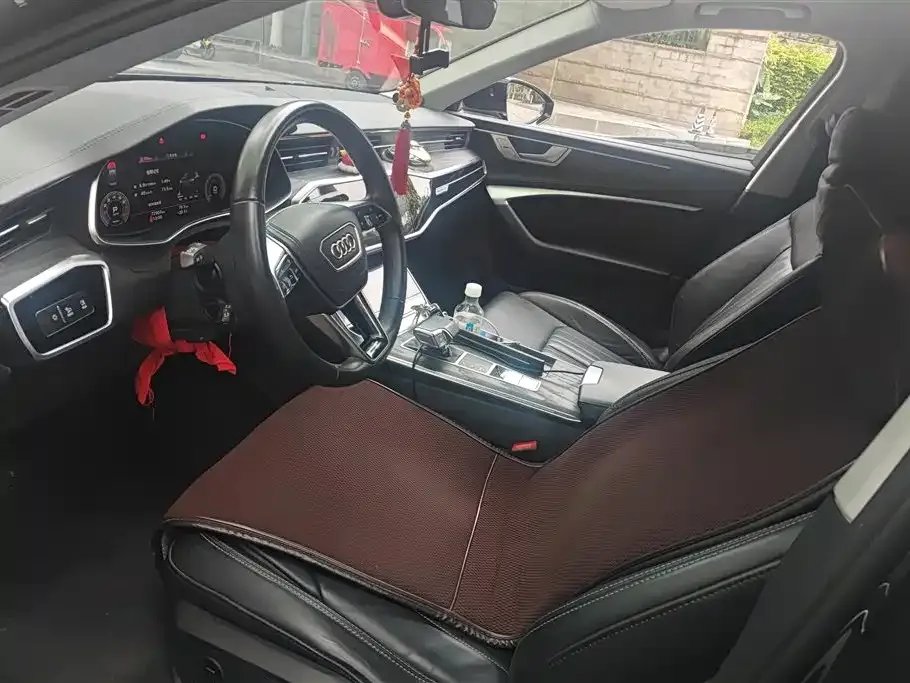 Audi A6L 2023 из CN, фото 5
