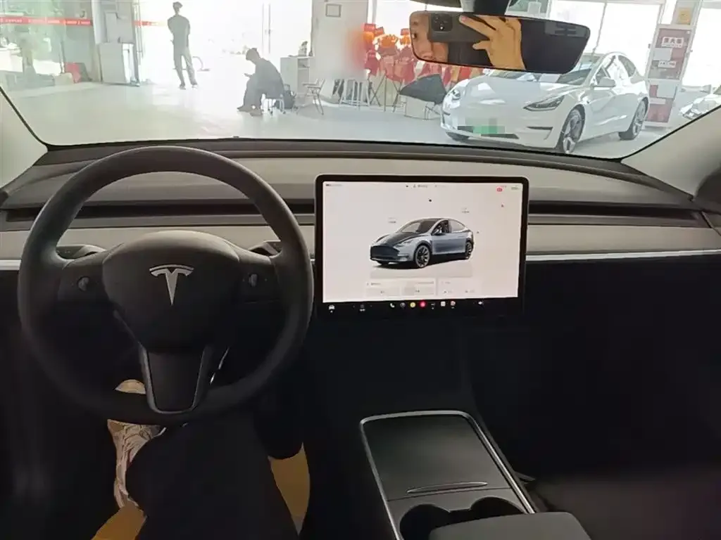 Tesla Model Y 2024 из CN, фото 10
