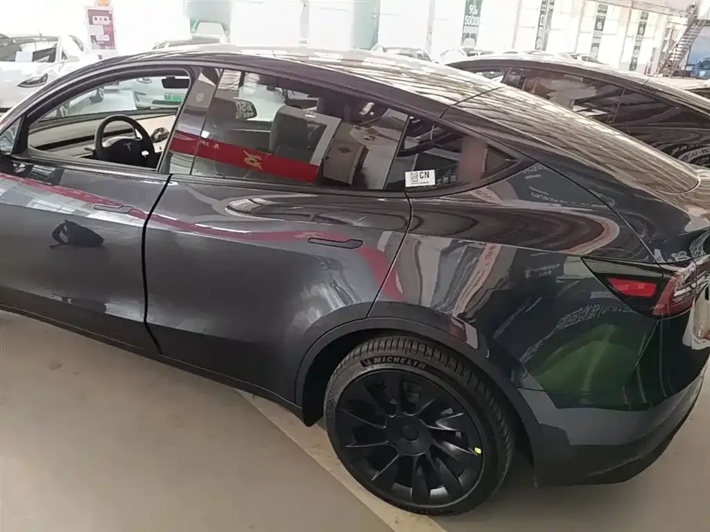 Tesla Model Y 2024 из CN, фото 8