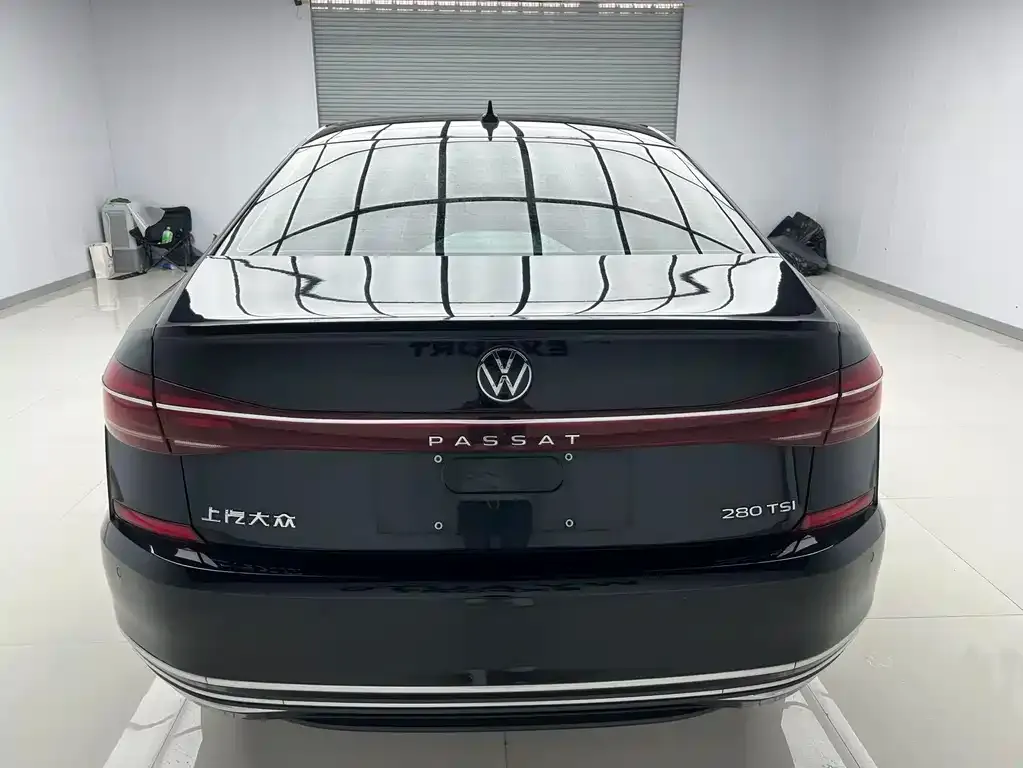 Volkswagen Passat — фото 3