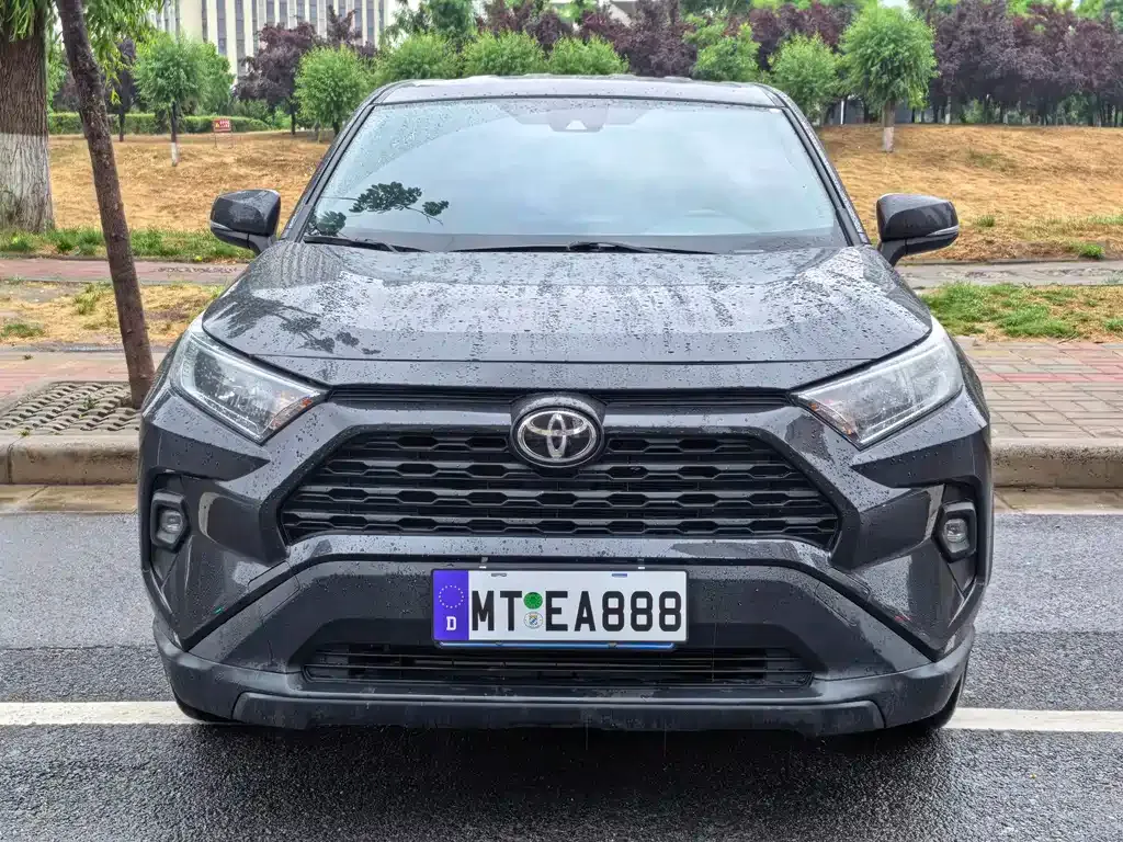 Toyota RAV4 2025 из CN, фото 3