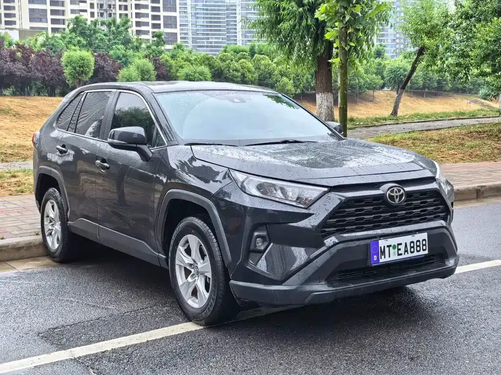 Toyota RAV4 2025 из CN, фото 10