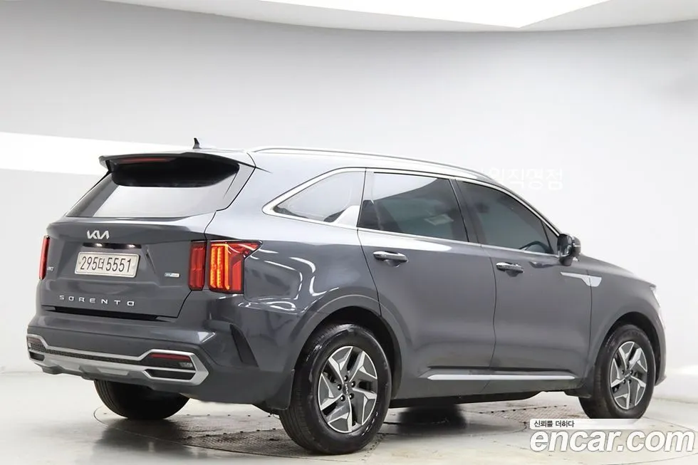 Kia Sorento — фото 7
