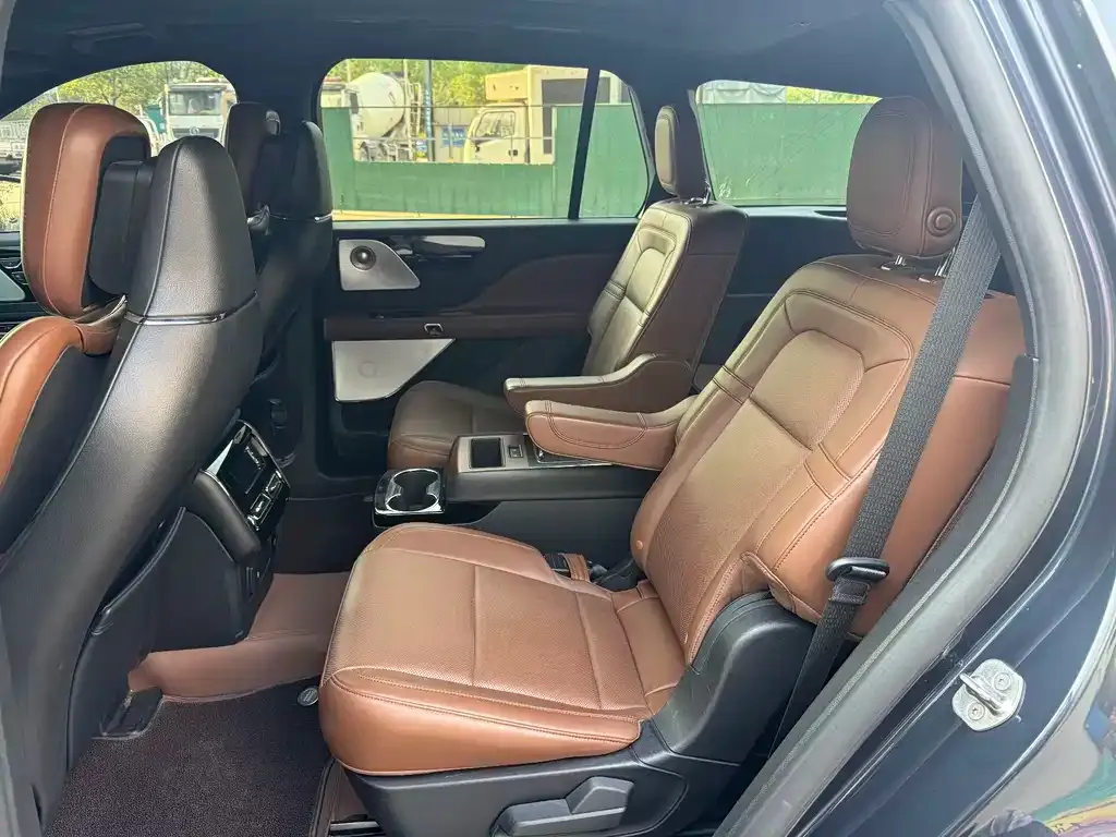 Lincoln Aviator 2021 из CN, фото 9