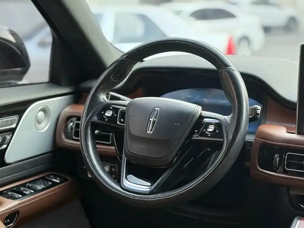 Lincoln Aviator 2021 из CN, фото 5