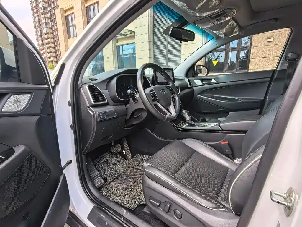 Hyundai Tucson 2021 из CN, фото 2