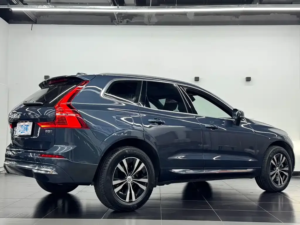 Volvo XC60 2023 из CN, фото 9