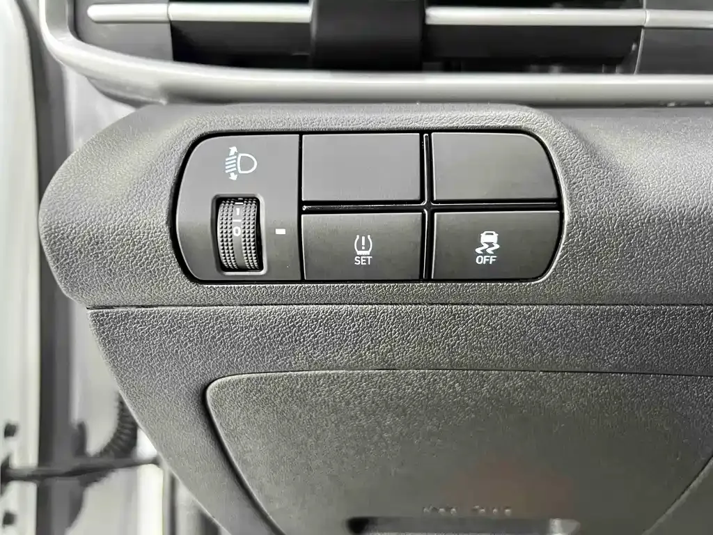 Hyundai Elantra 2024 из CN, фото 8