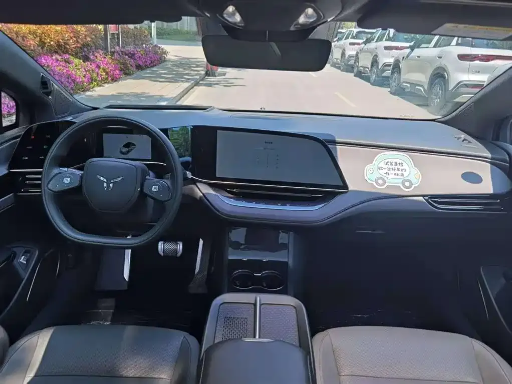 Hongqi EH7 2025 из CN, фото 3