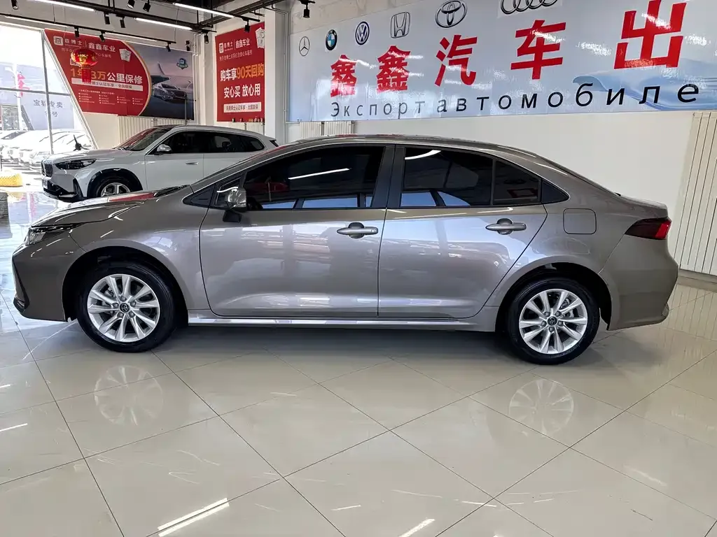 Toyota Corolla 2023 из CN, фото 7