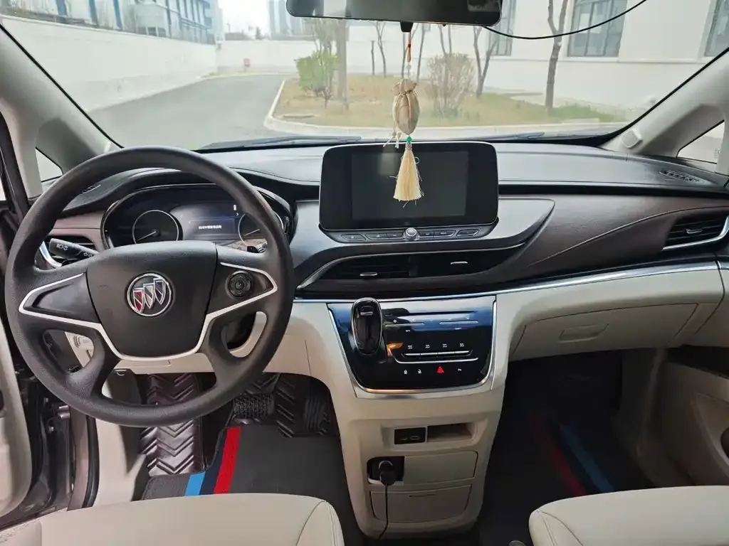 Buick GL8 2023 из CN, фото 4
