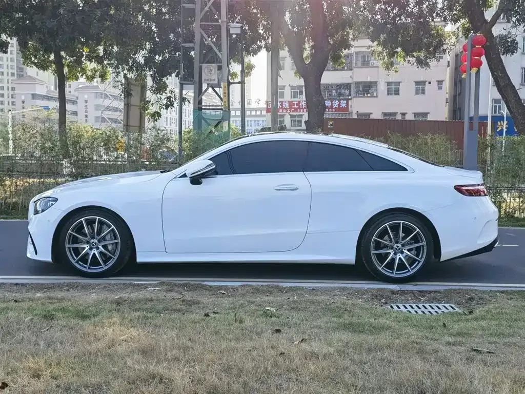 Mercedes-Benz E-Class (Import) — фото 5