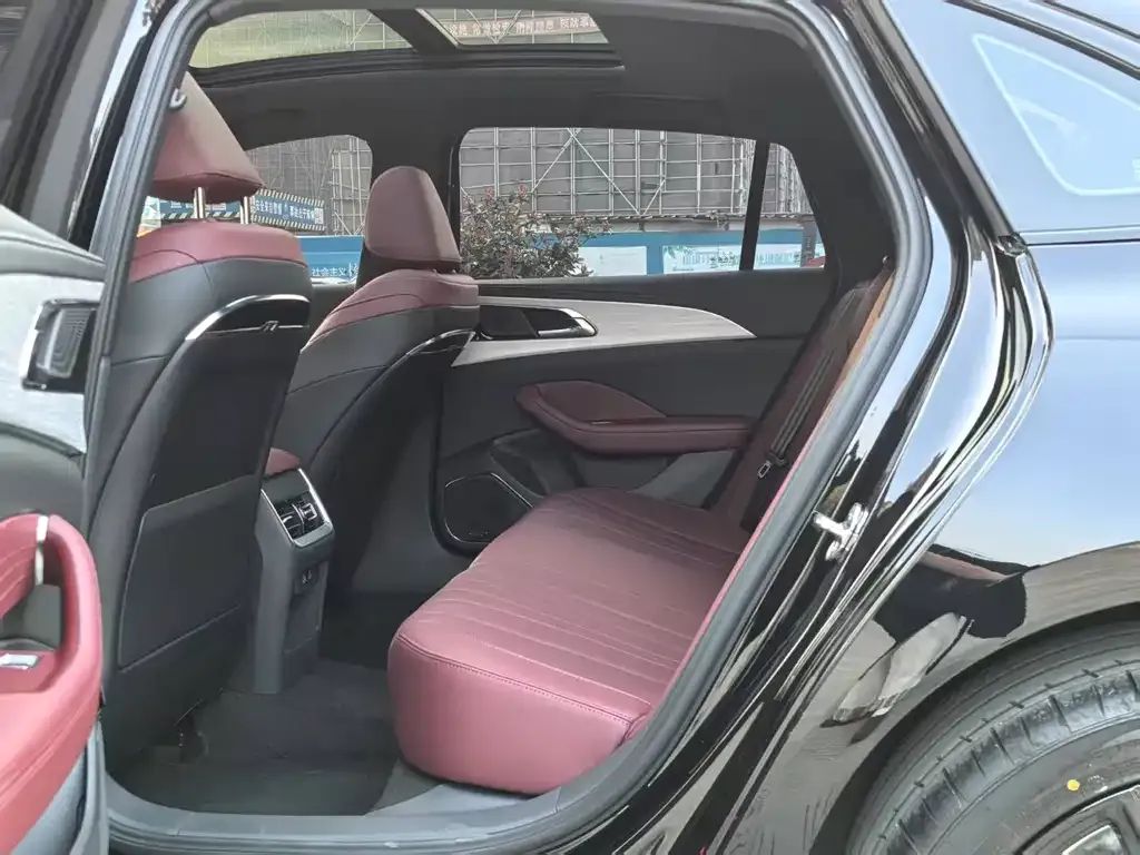 Hongqi H5 2024 из CN, фото 4