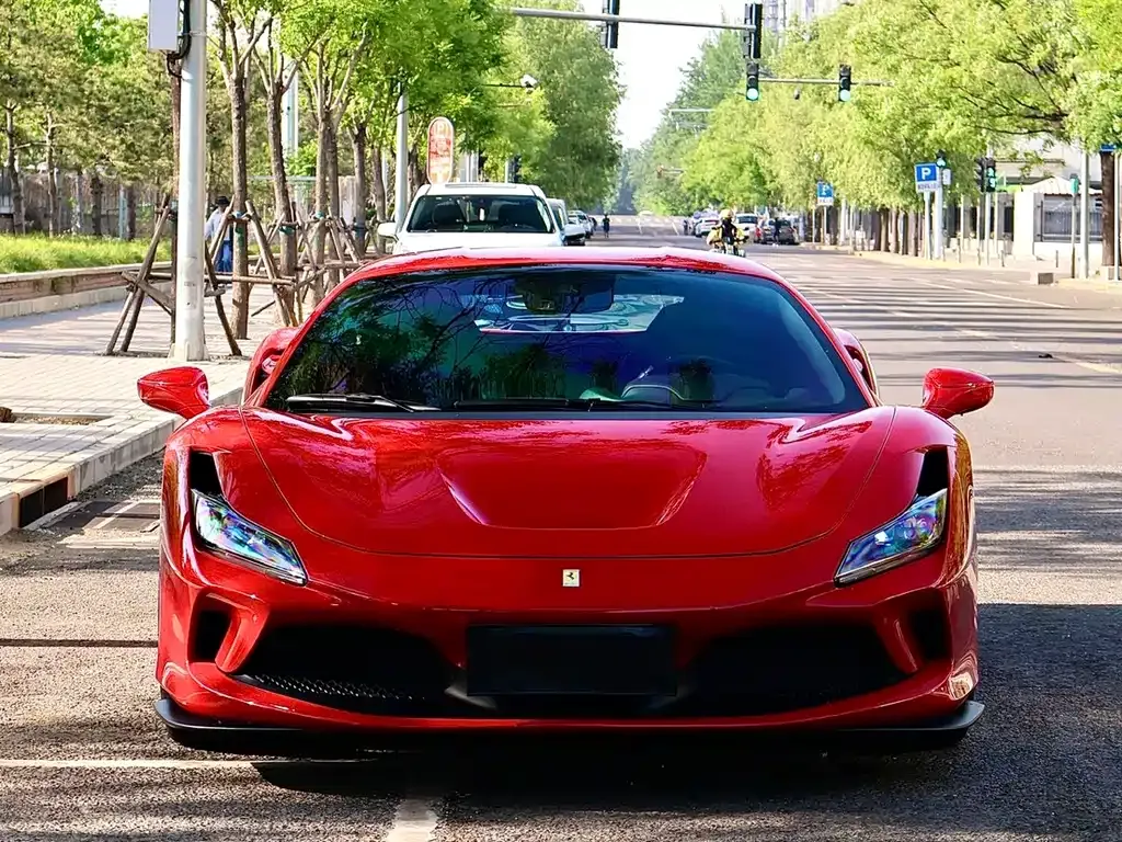 Ferrari F8 — фото 9