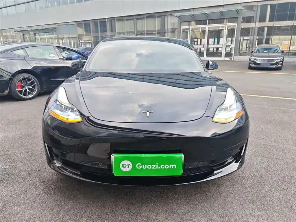 Tesla Model 3 — фото 6