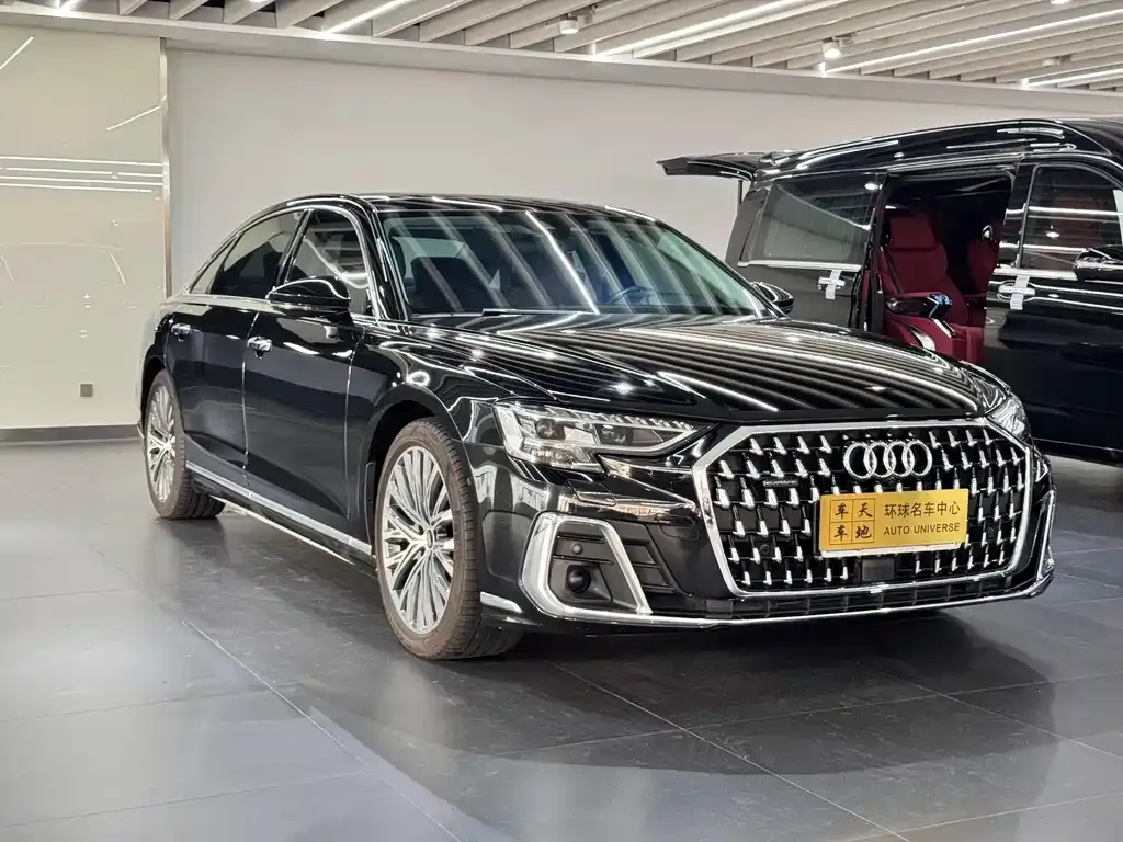 Audi A8 — фото 8