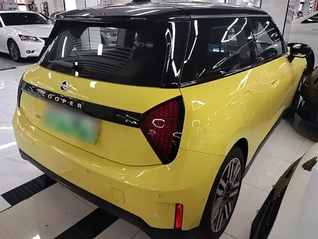 MINI Cooper EV 2024 из CN, фото 3