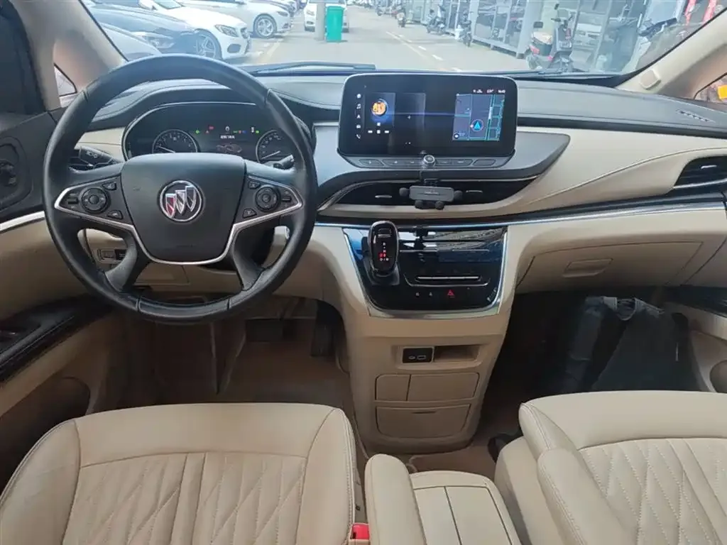 Buick GL8 2024 из CN, фото 10