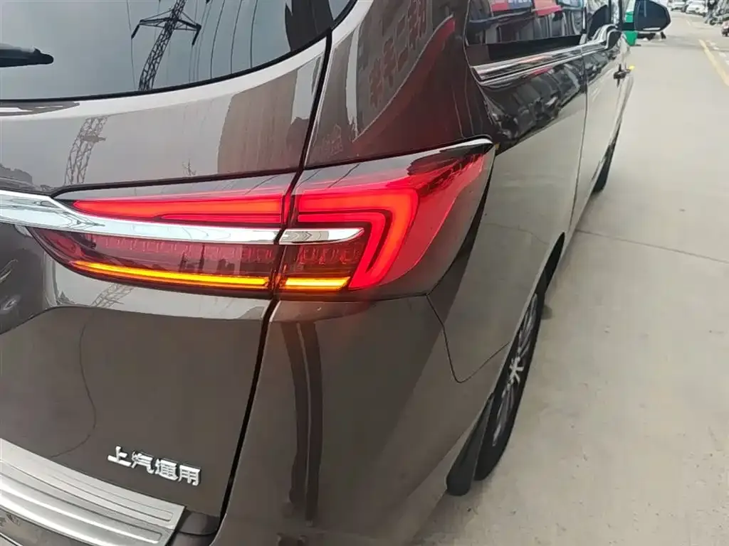 Buick GL8 2024 из CN, фото 7