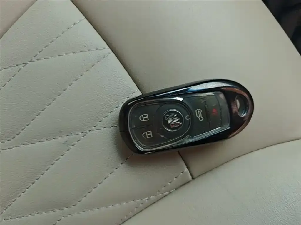 Buick GL8 2024 из CN, фото 6