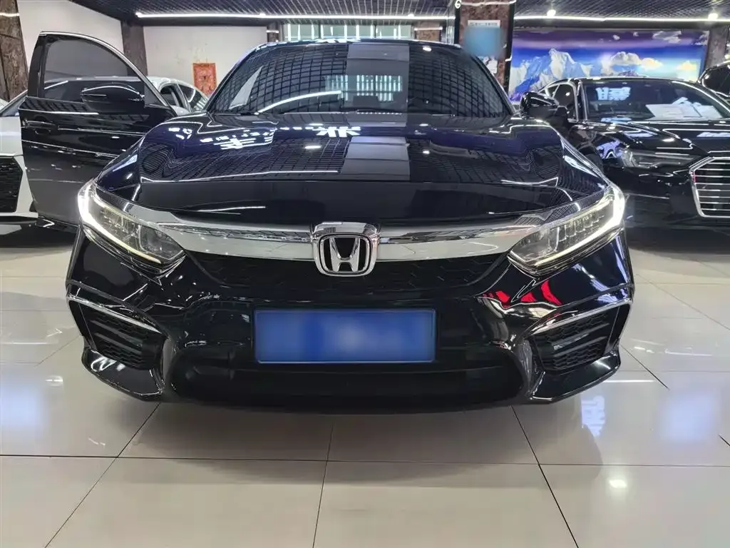 Honda Inspire — фото 10