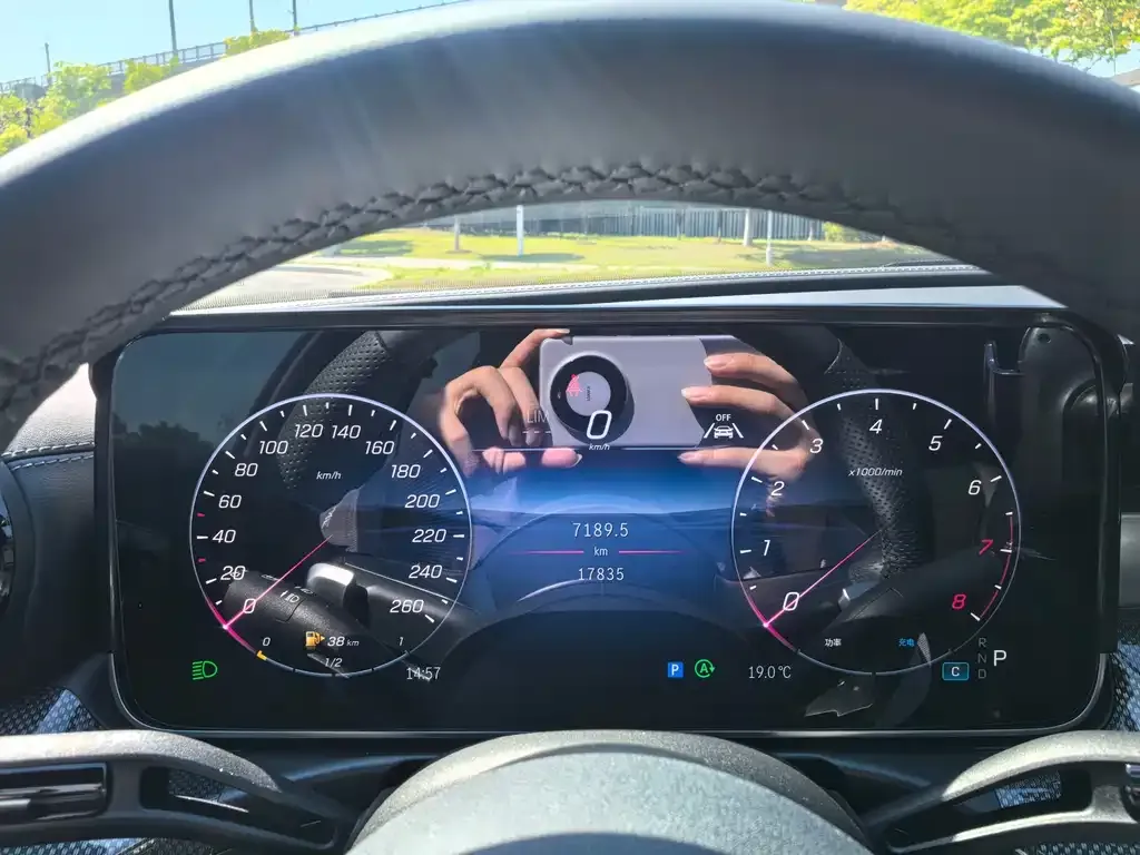 Mercedes-Benz C-Class 2025 из CN, фото 9