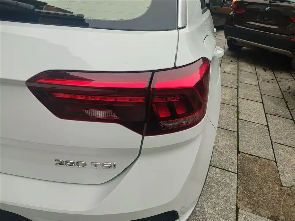 Volkswagen T-Roc 2022 из CN, фото 7